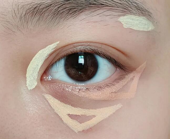 拯救熬夜脸！遮瑕裸妆技巧分享