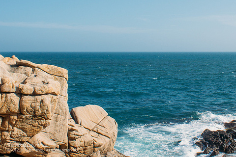 观日岩(Sunrising Rock)