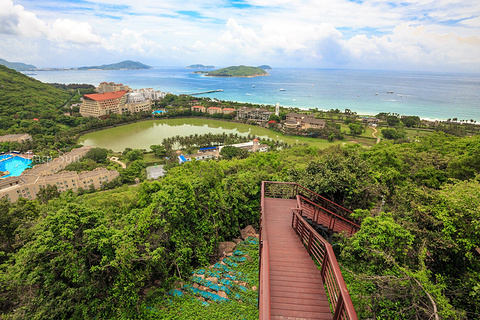 亚龙湾爱立方滨海乐园(Yalong Bay Ailifang Marina Park)