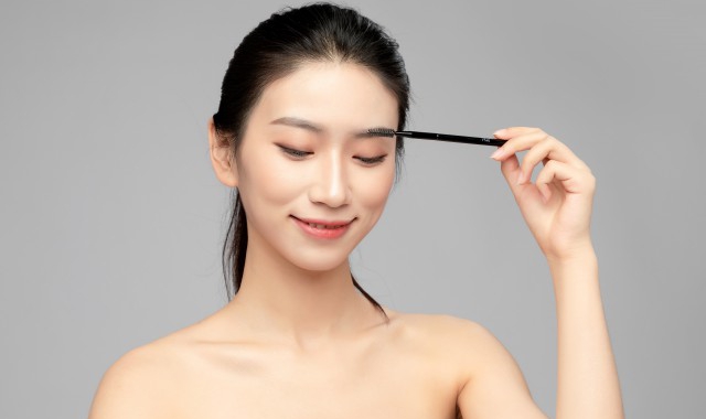 最简单的素颜妆 最简单的学生素颜妆步骤