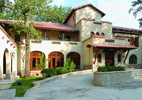 静园(Jingyuan Garden)