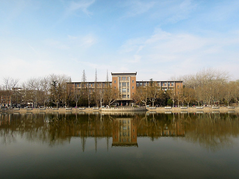南开大学(Nankai University)