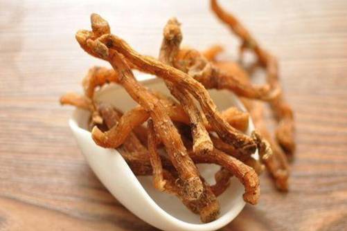 玉竹的功效与作用禁忌，玉竹集美貌与才华与一身的养生药材