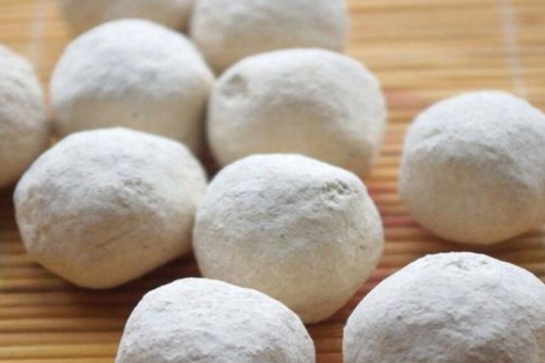 怎样用水蓼草制作酒曲，掌握这四步就能学会酒曲制作