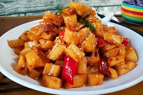 红油莲藕是哪个地方的菜系？